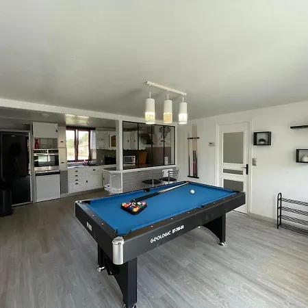 De Romilly * Saint-Hilaire-du-Harcouët