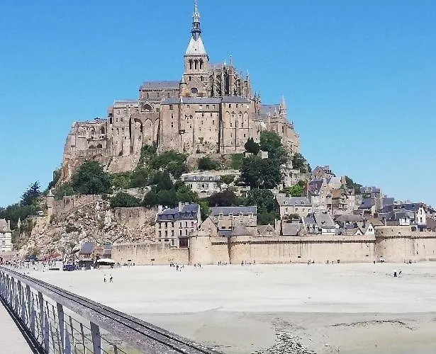 בית נופש De Romilly Saint-Hilaire-du-Harcouët